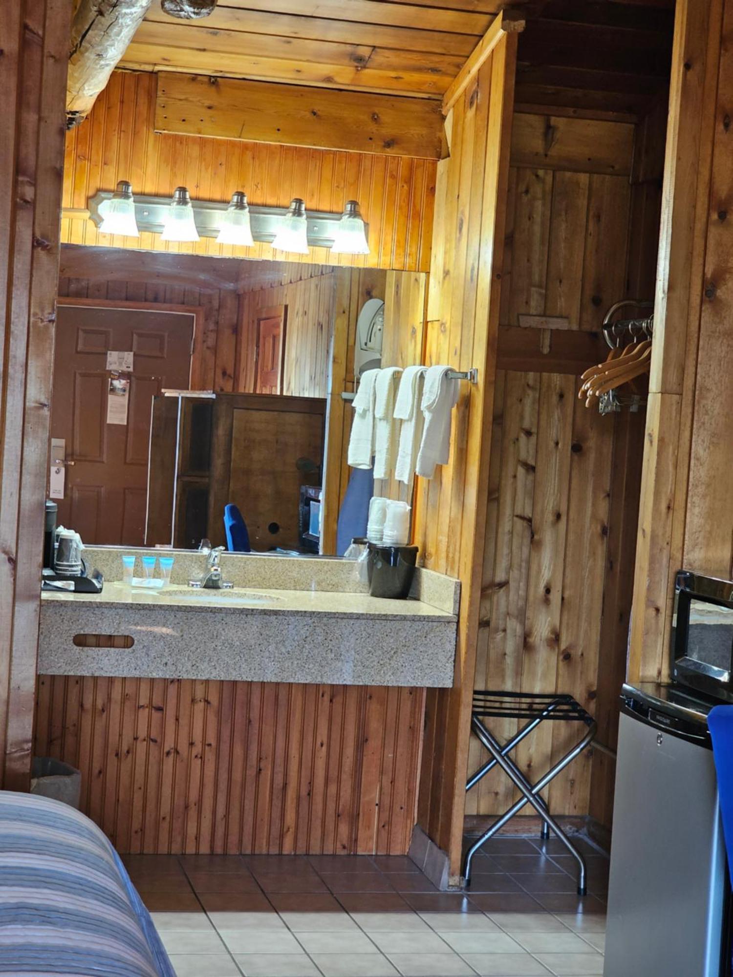 钦科蒂格岛罗德威旅馆酒店 外观 照片